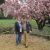 Rita und Fritz vor Magnolienbaum in den Vatikanischen Gärten